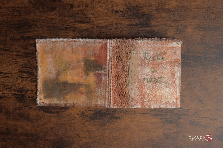 Pag 2-3 Cuaderno textil Nº1 Claudia Wool - artista textil