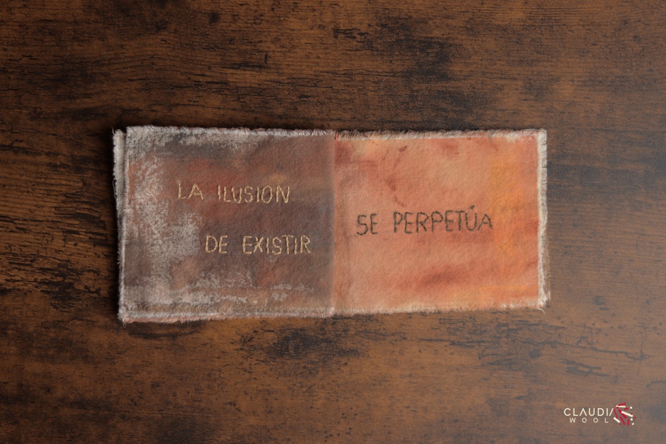 Portada Cuaderno textil Nº4 Claudia Wool - artista textil