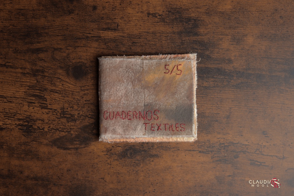 Portada Cuaderno textil Nº5 Claudia Wool - artista textil